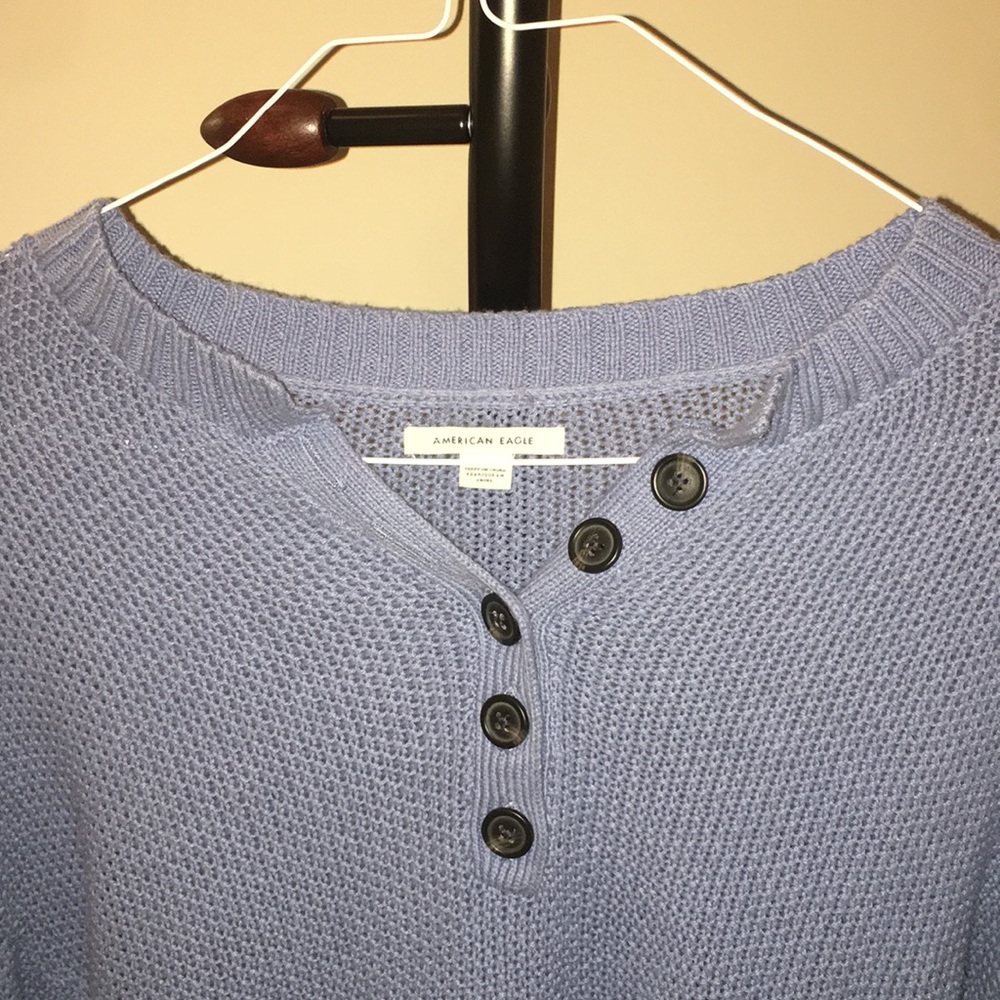 American Eagle Sweater